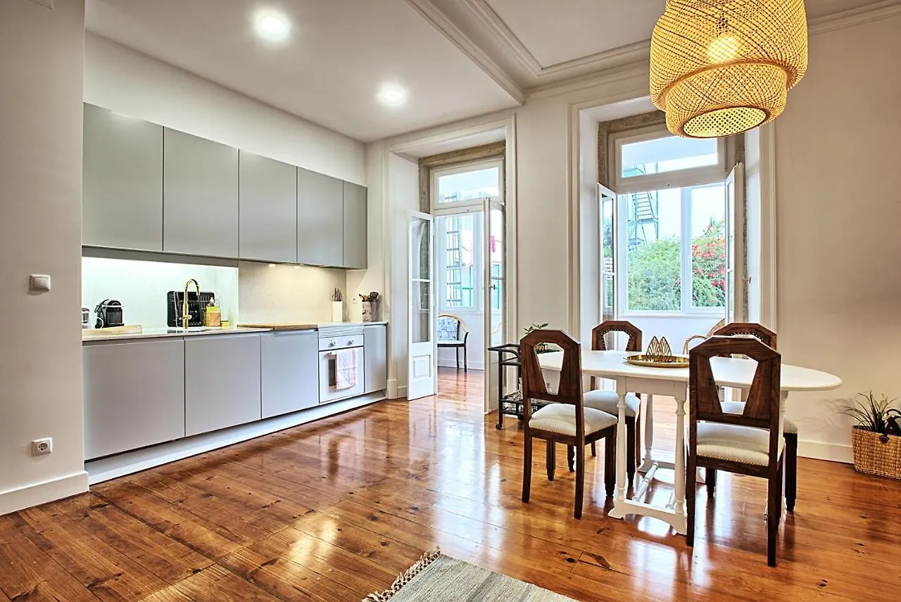 Lisboa Bernardim Ribeiro Apartment