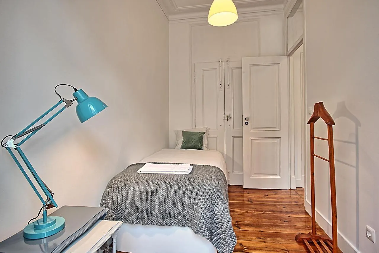 Lisboa Bernardim Ribeiro Apartment