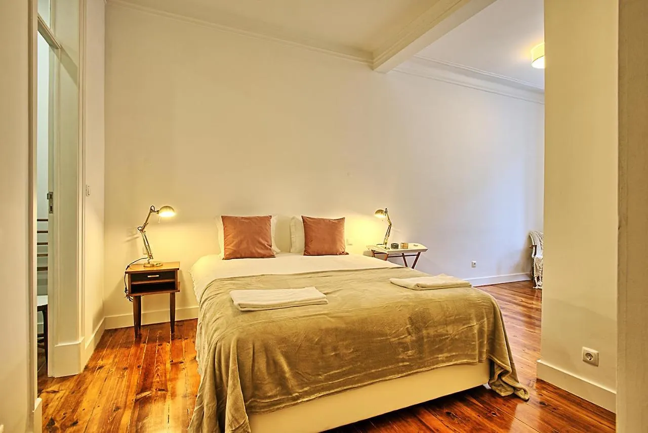Lisboa Bernardim Ribeiro Apartment
