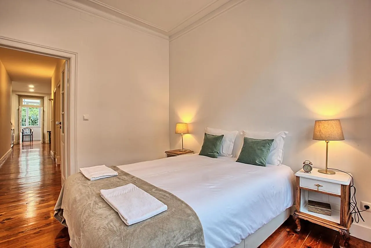 Lisboa Bernardim Ribeiro Apartment