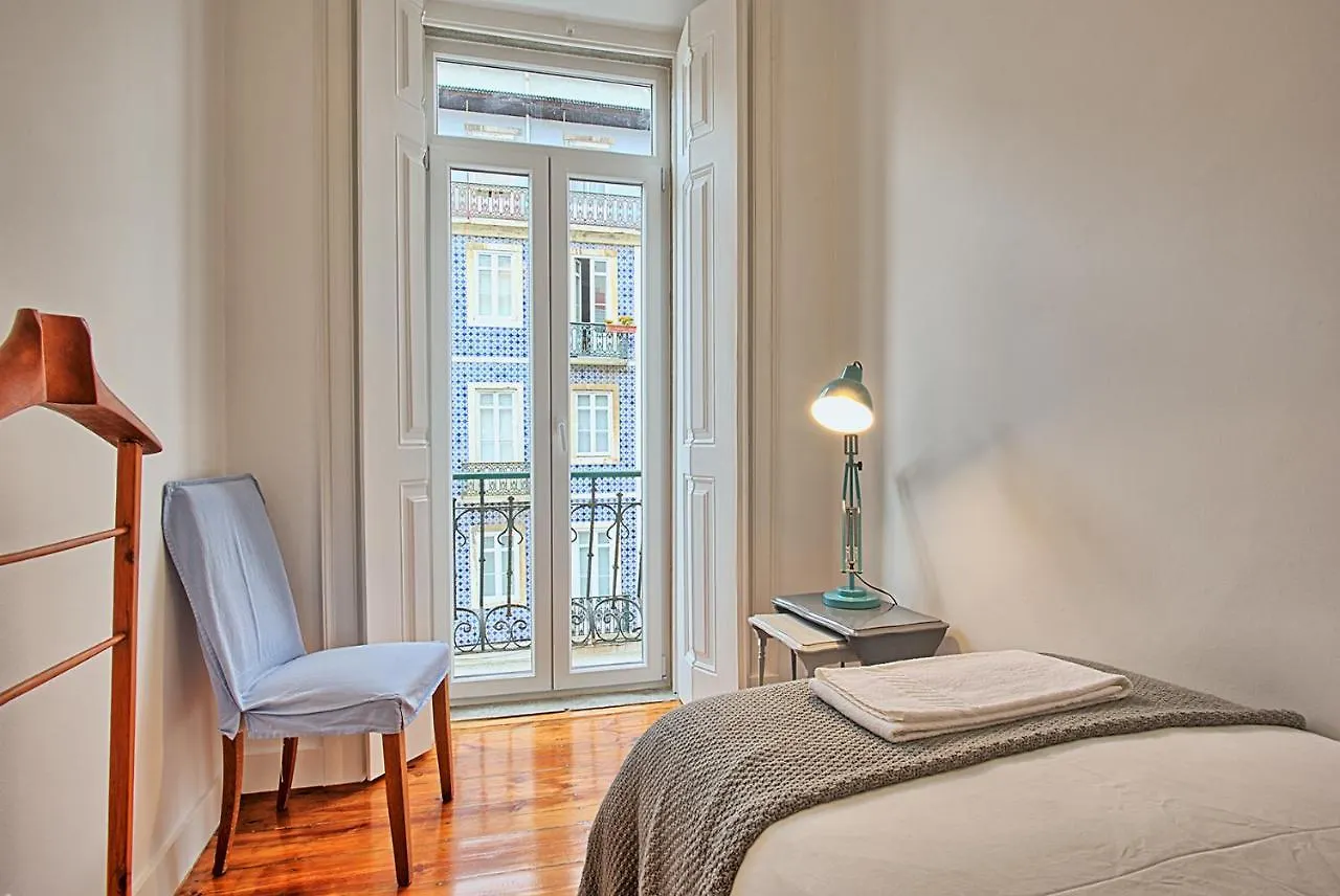 Lisboa Bernardim Ribeiro Apartment