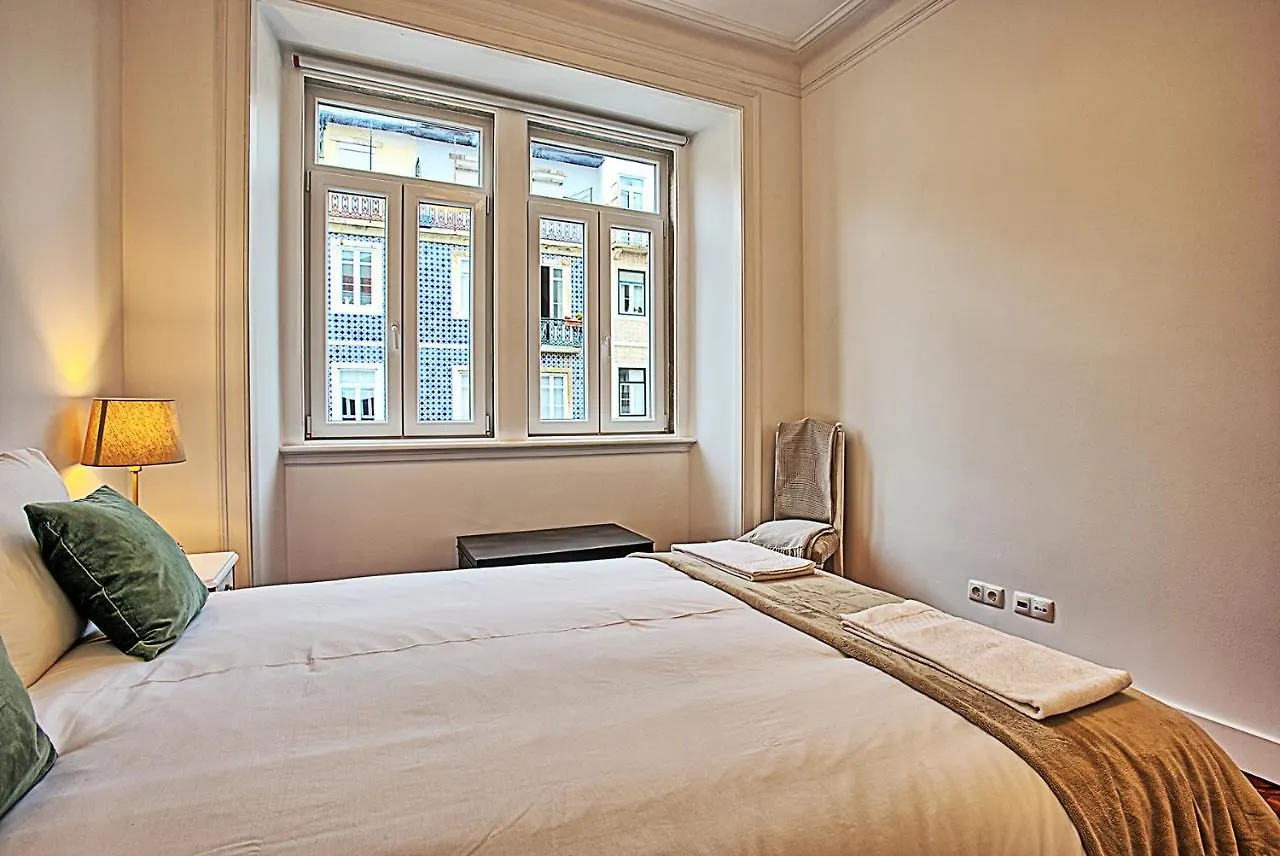 Lisboa Bernardim Ribeiro Apartment